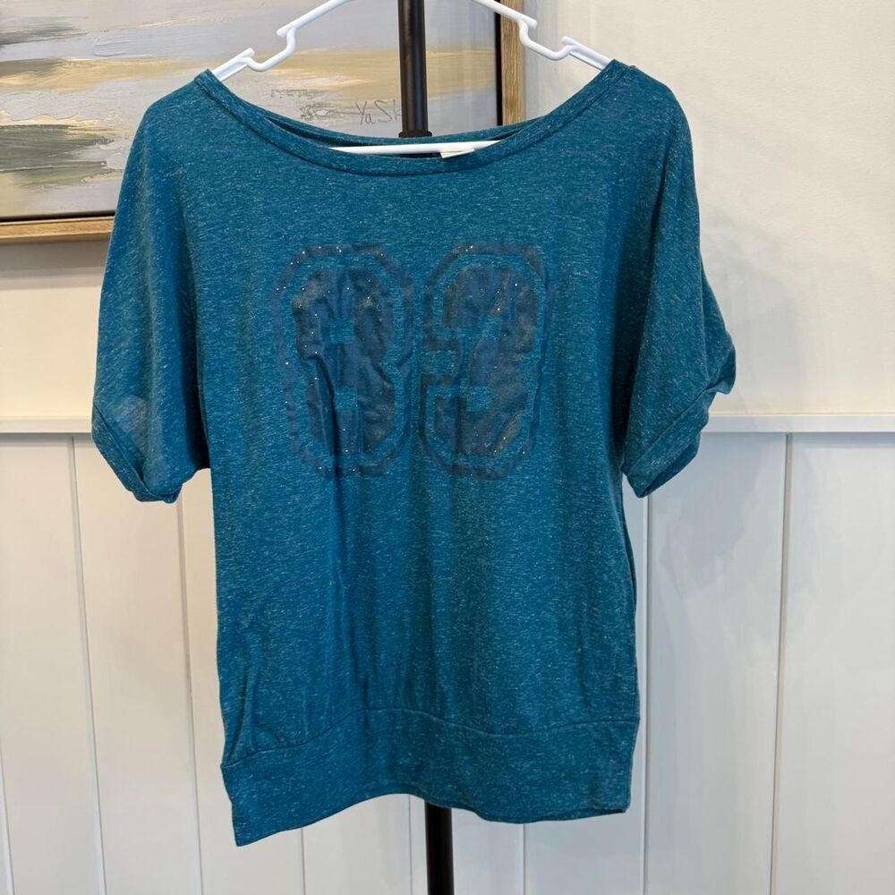 Source-unknown Women's Blue and Green T-shirt